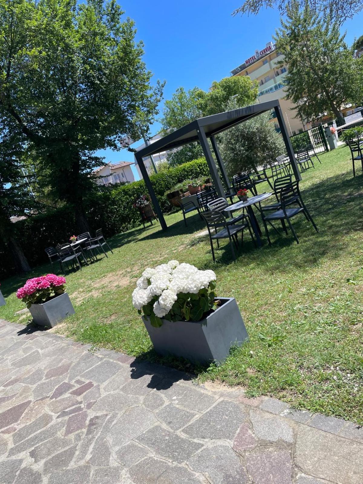 Hotel Amedea Cervia Exterior foto
