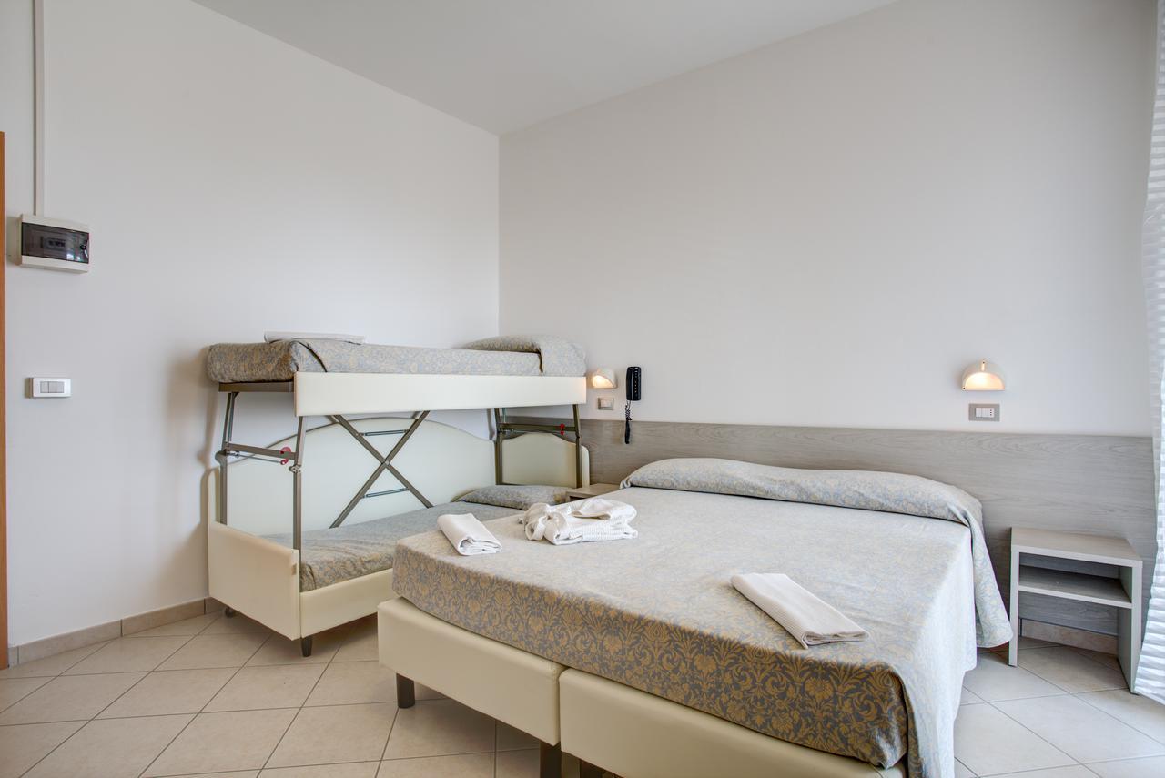 Hotel Amedea Cervia Exterior foto