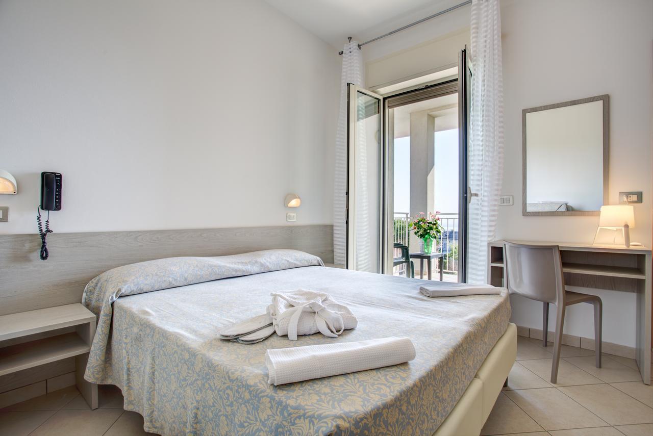 Hotel Amedea Cervia Exterior foto